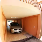 Casa com varanda próximo da Natureza